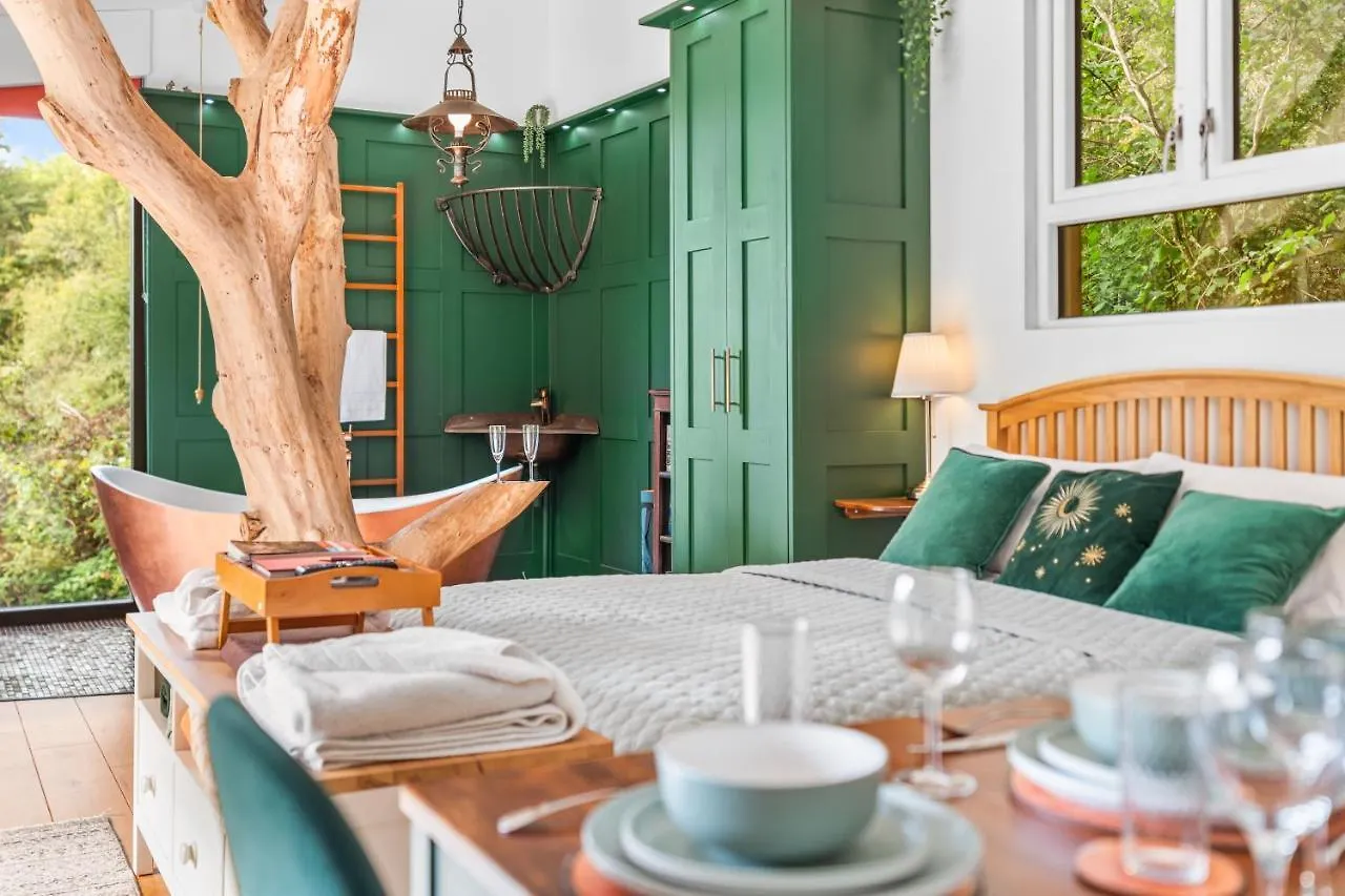 Ivy Cottage Holiday Cabins Southampton Holiday home