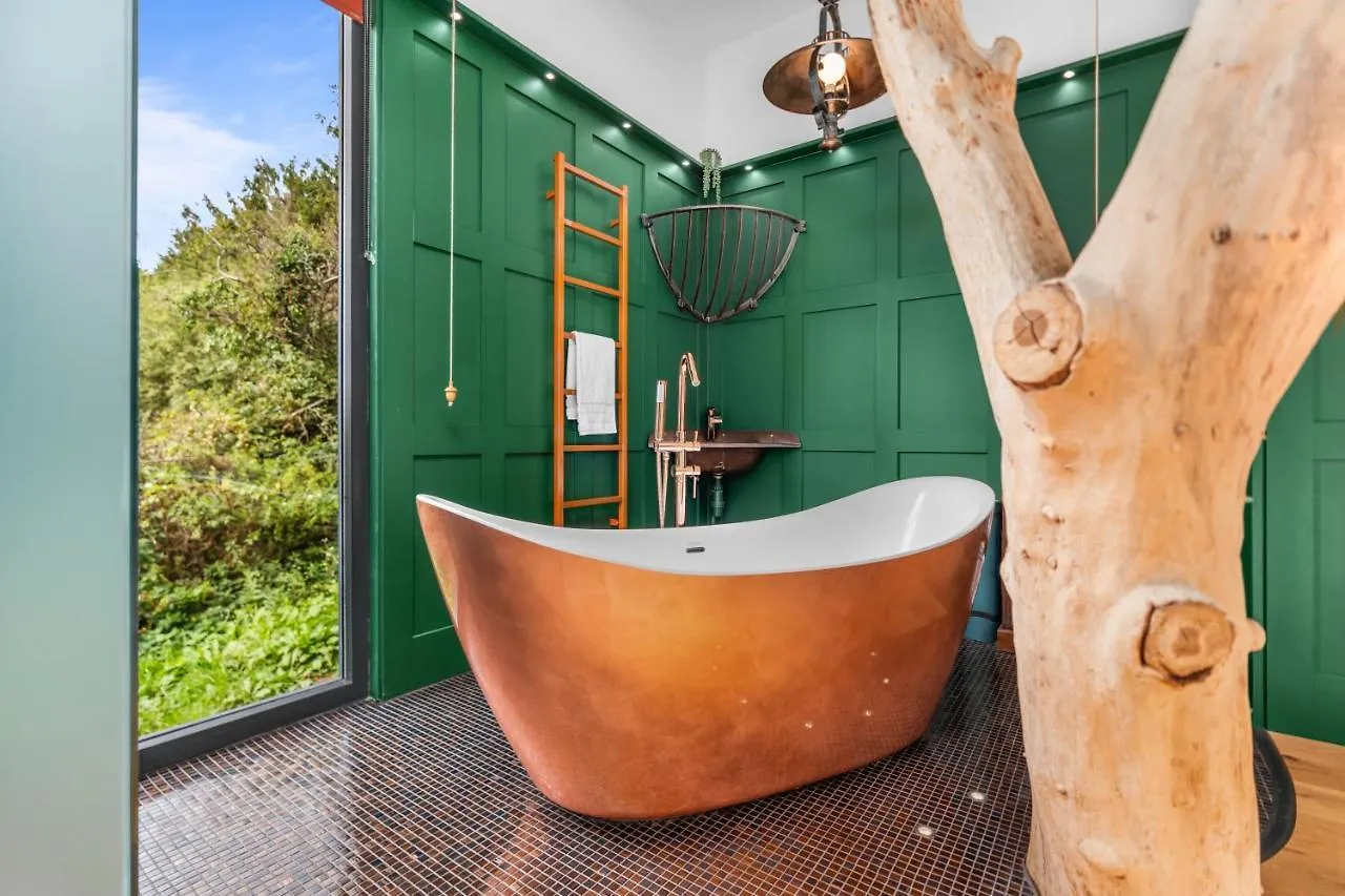 Ivy Cottage Holiday Cabins Southampton
